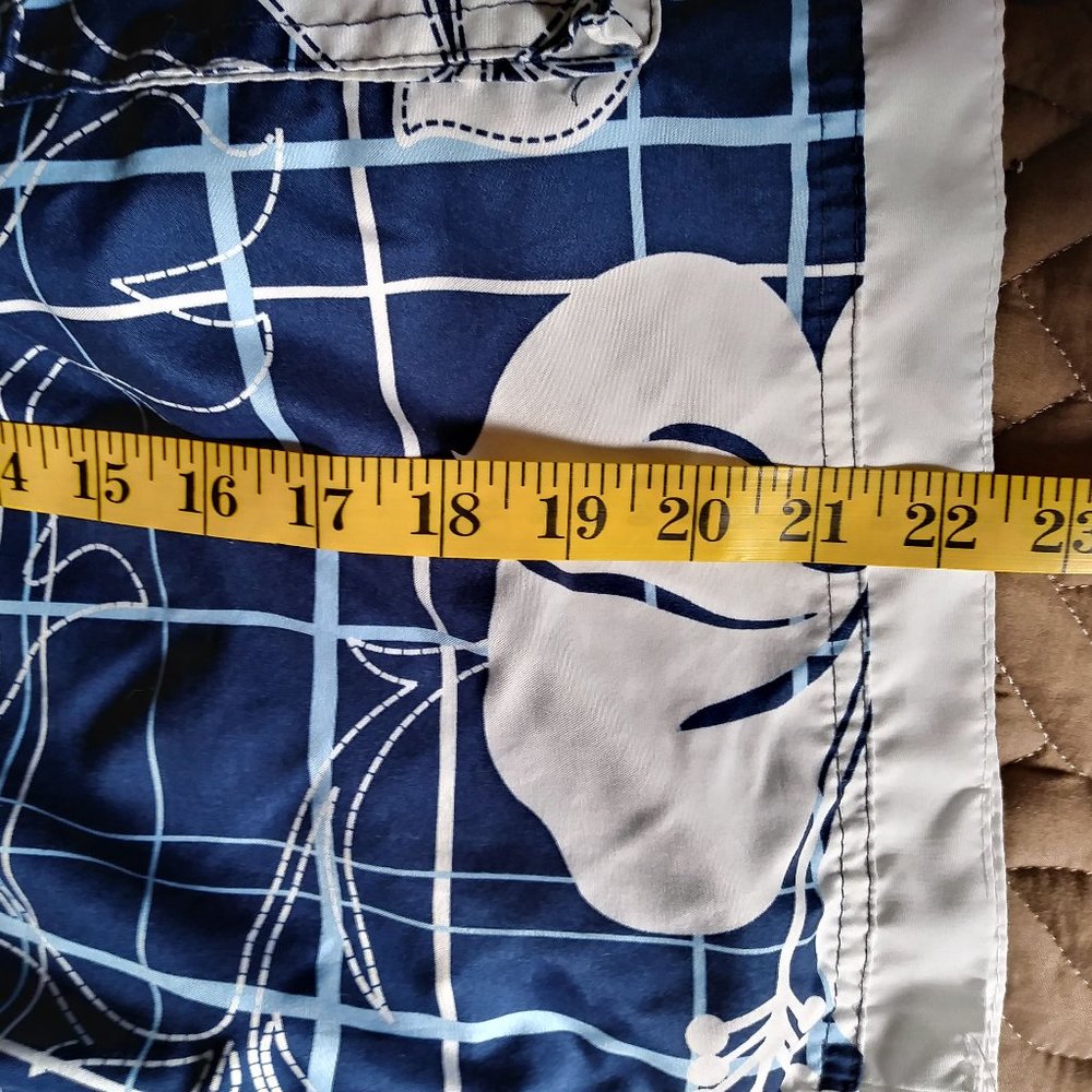 Men's Hawaiian Shorts - Picture 7 of 8